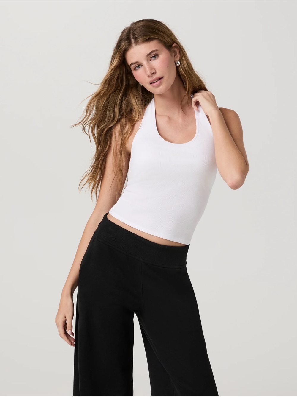Vuori pose halter tank white